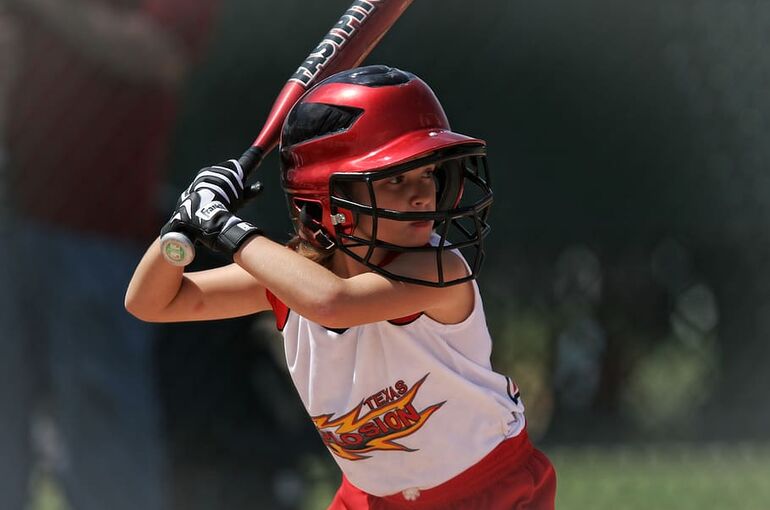 action-athlete-baseball-game
