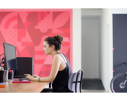 computer-office-female-posture